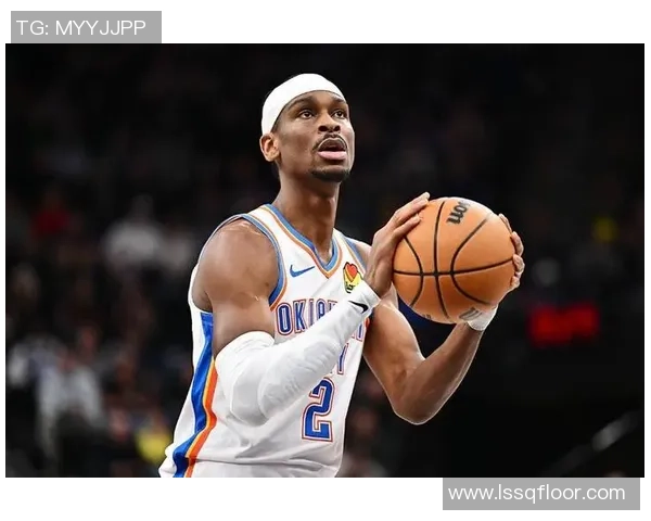 亚历山大半场五投全中高效贡献12分4板5助1断带领球队领先